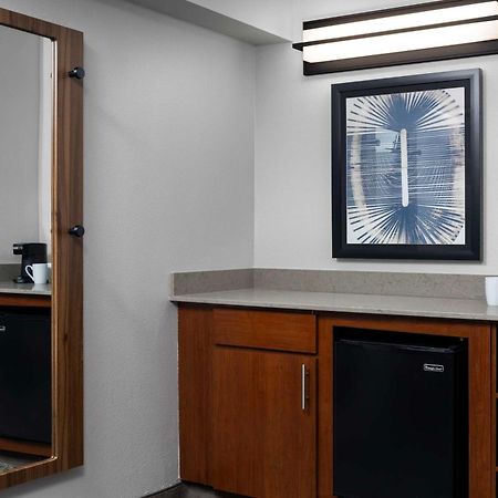 Hyatt Place Indianapolis Airport Exterior foto
