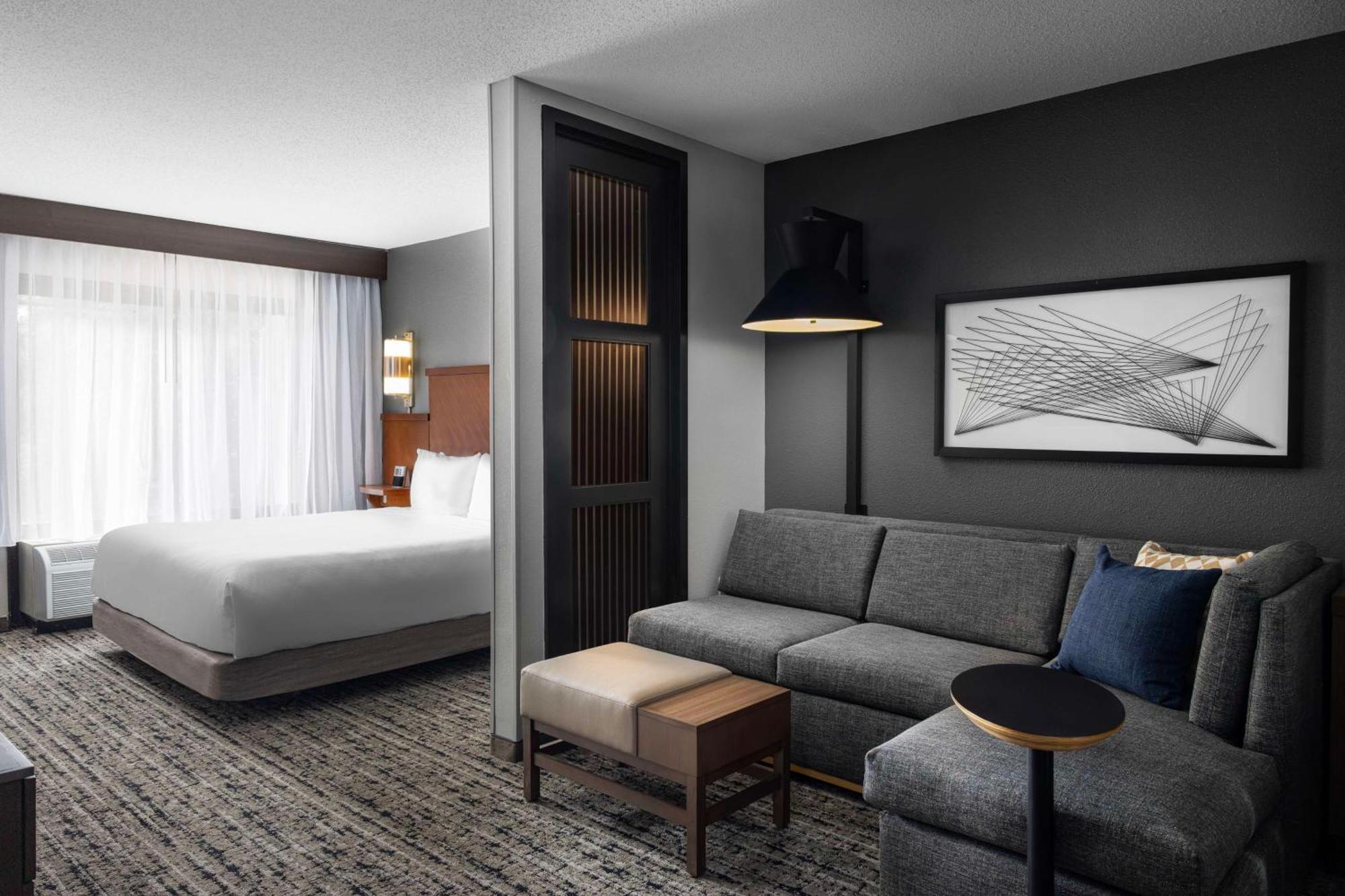 Hyatt Place Indianapolis Airport Exterior foto