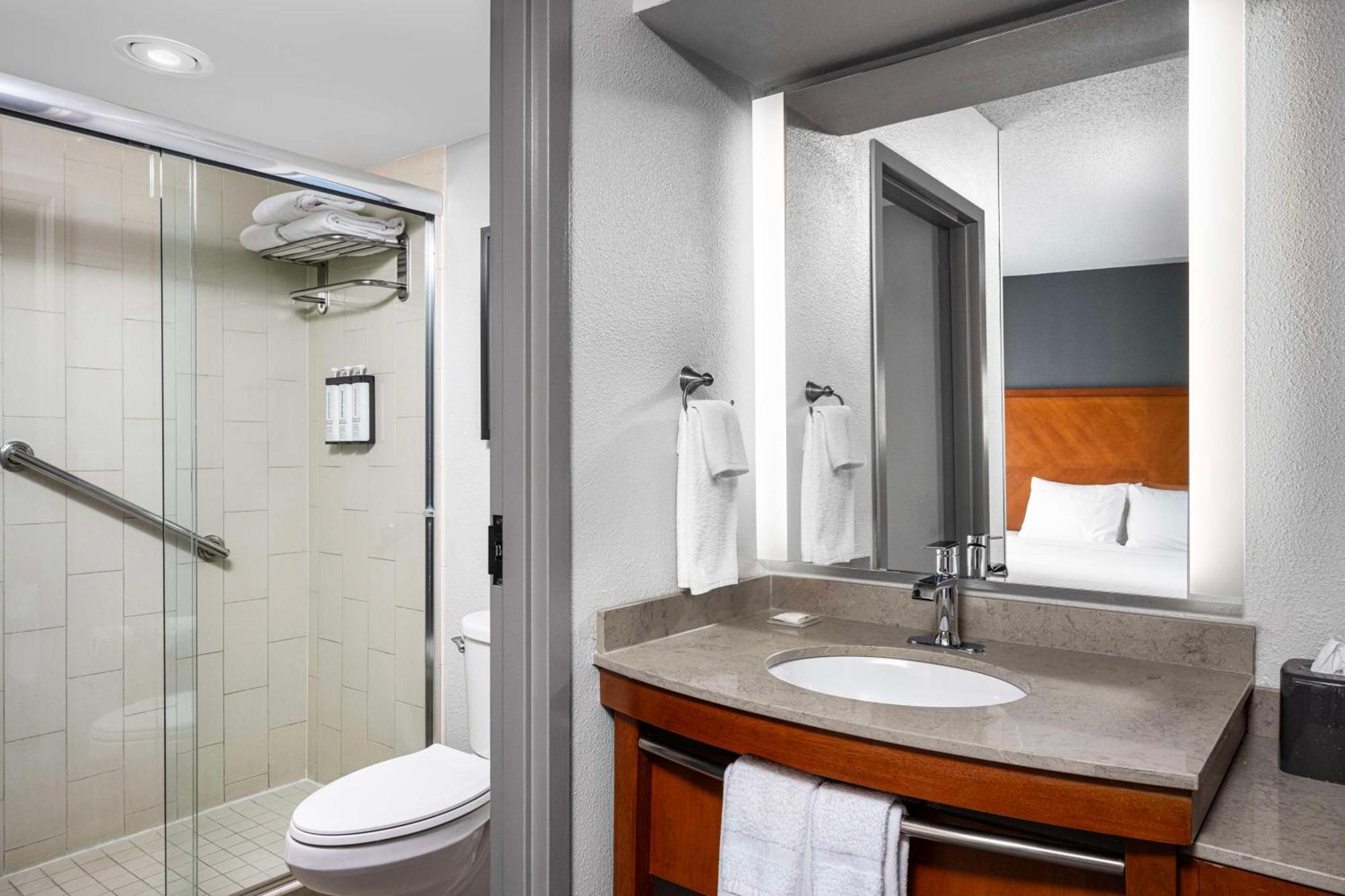 Hyatt Place Indianapolis Airport Exterior foto